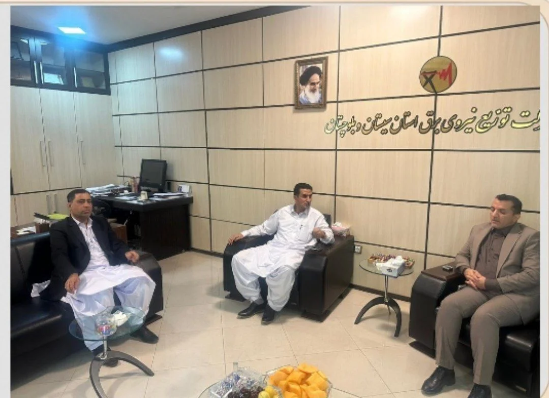پیگیری مسائل حوزه برق شهرستان سرباز در دیدار فرماندار با مدیرعامل شرکت توزیع نیروی برق استان